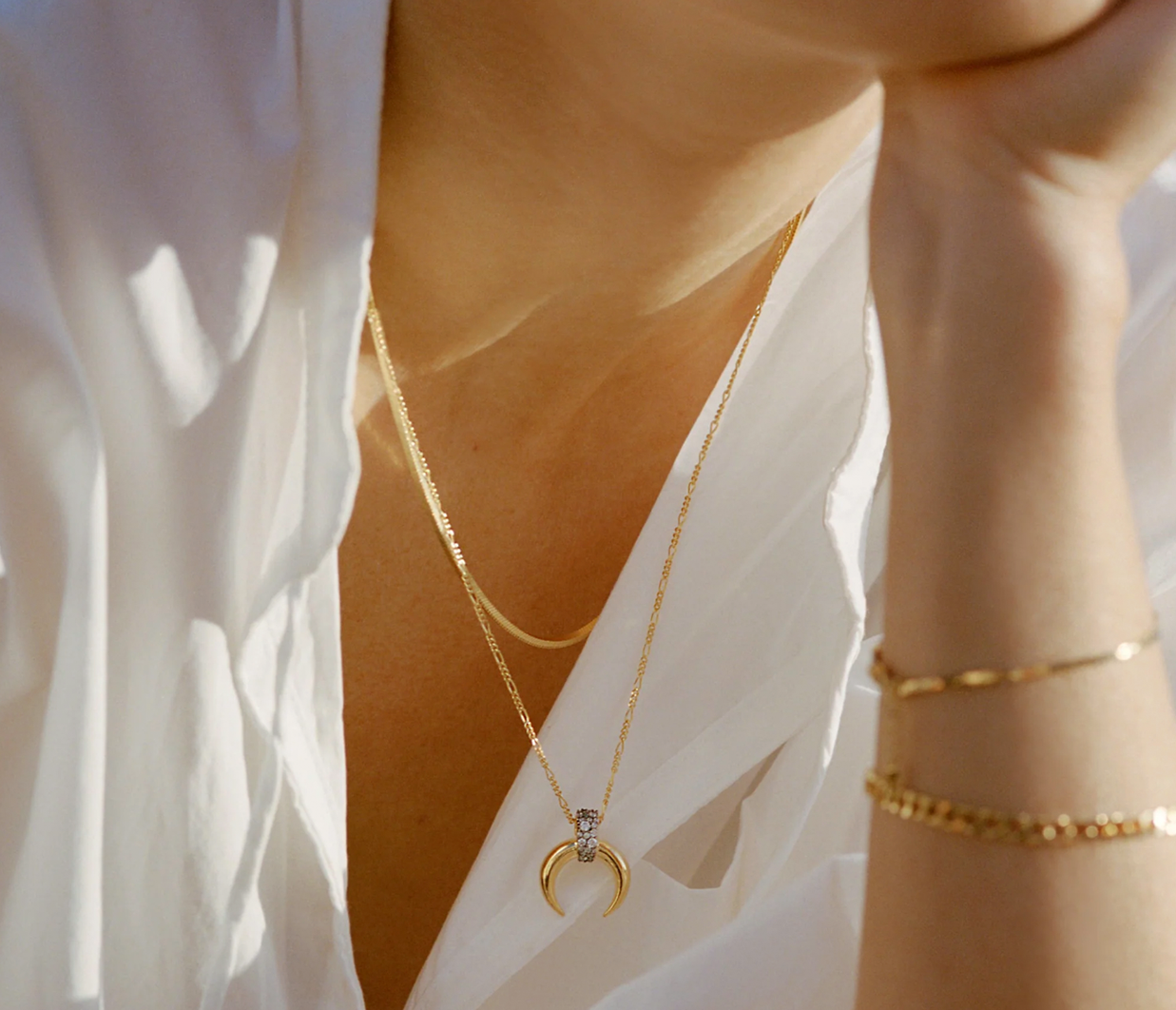 Missoma horn online necklace