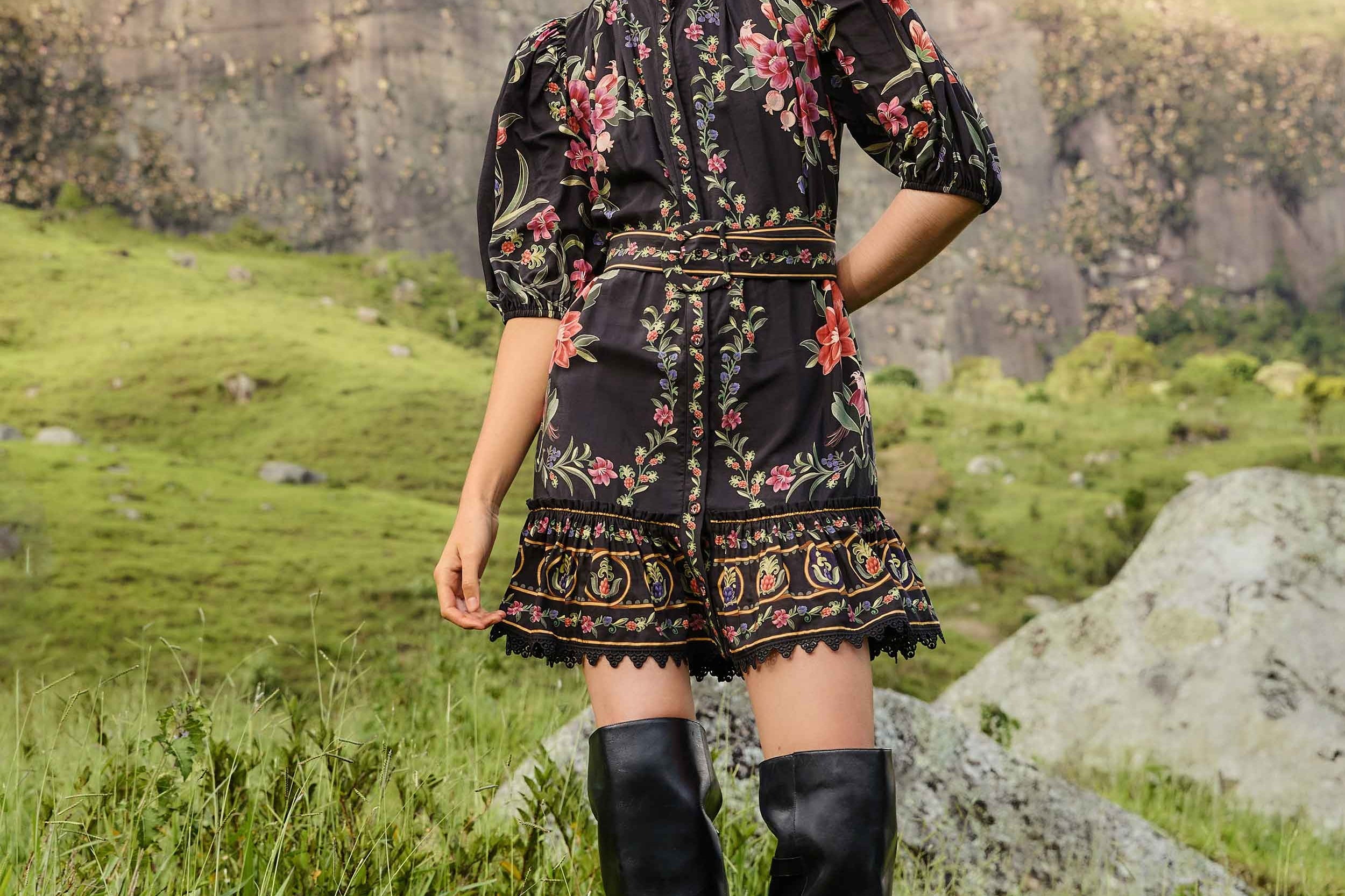 Farm Rio Belle Garden Black Mini Dress Mode Sportif Farm Rio Belle Garden Black Mini Dress Mode Sportif