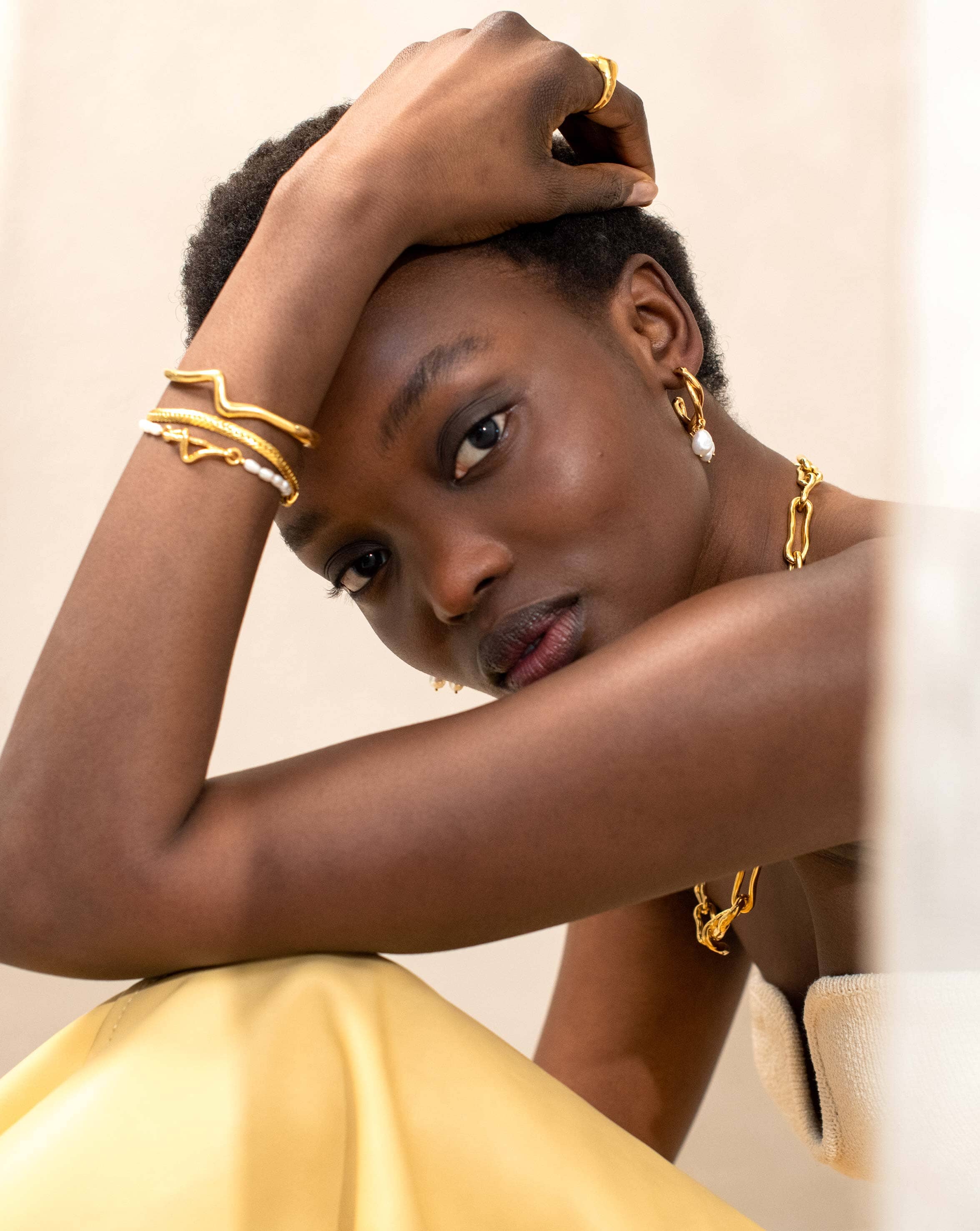 Molten Wave Cuff Bracelet in Gold – Mode Sportif