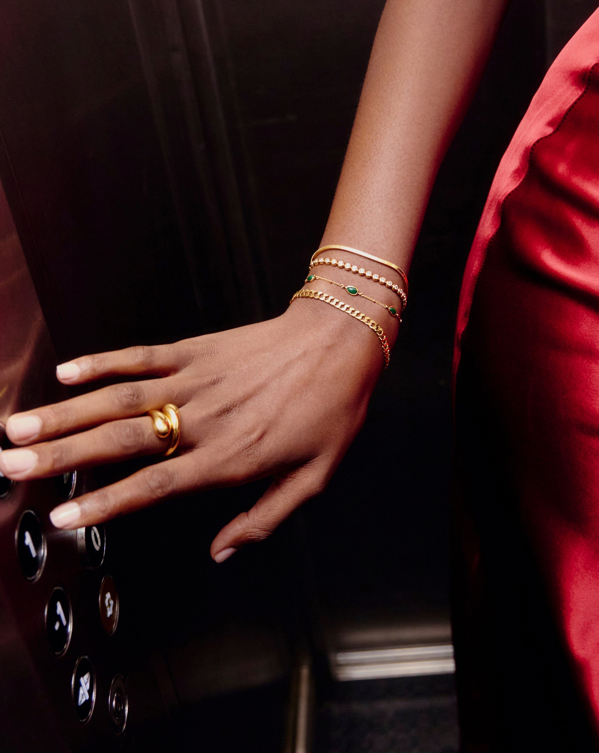 Molten Wave Cuff Bracelet in Gold – Mode Sportif